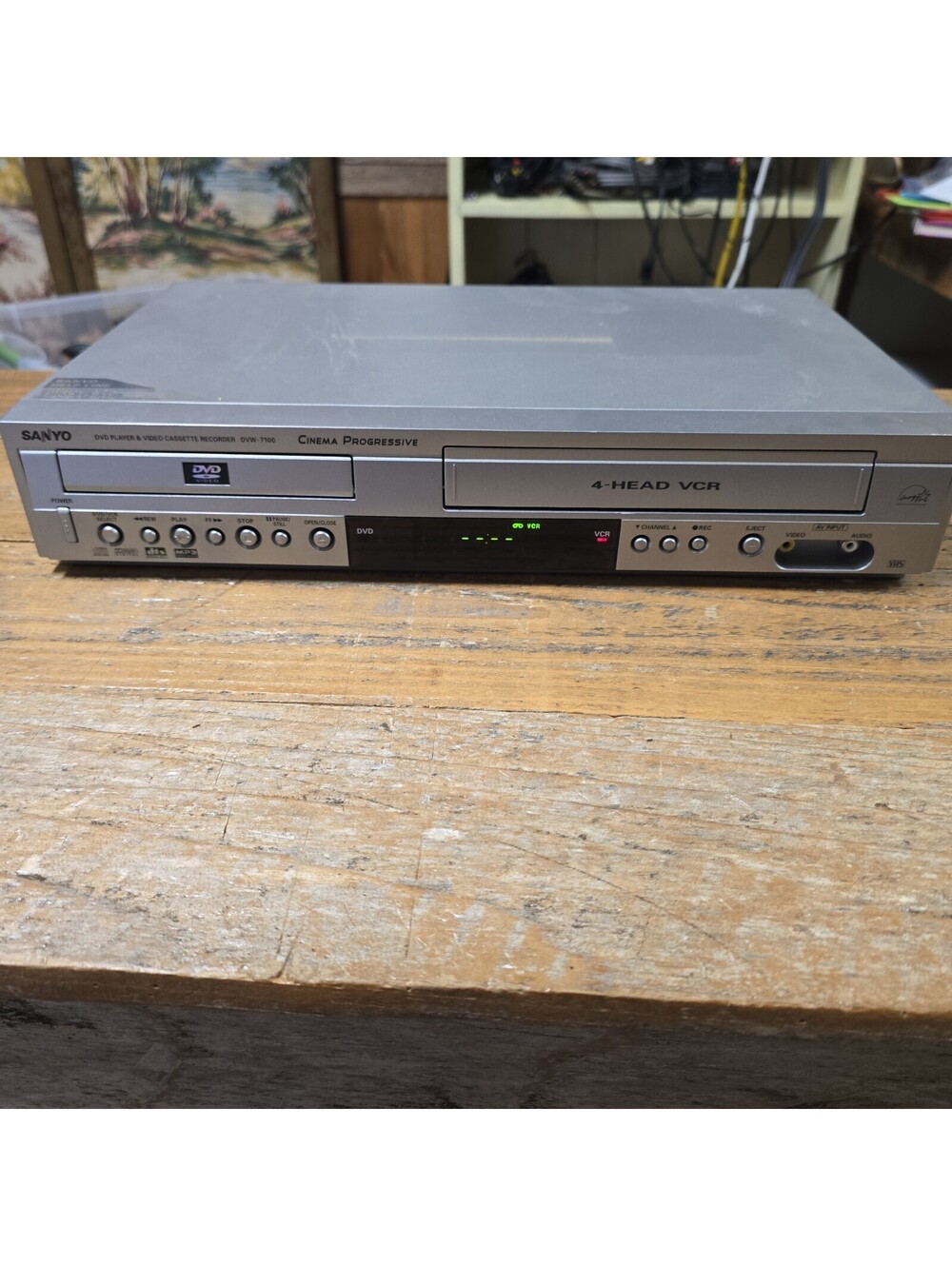Sanyo DVW-7100A VHS DVD Combo Player 4-Head VCR Cinema Progressive Tested Works